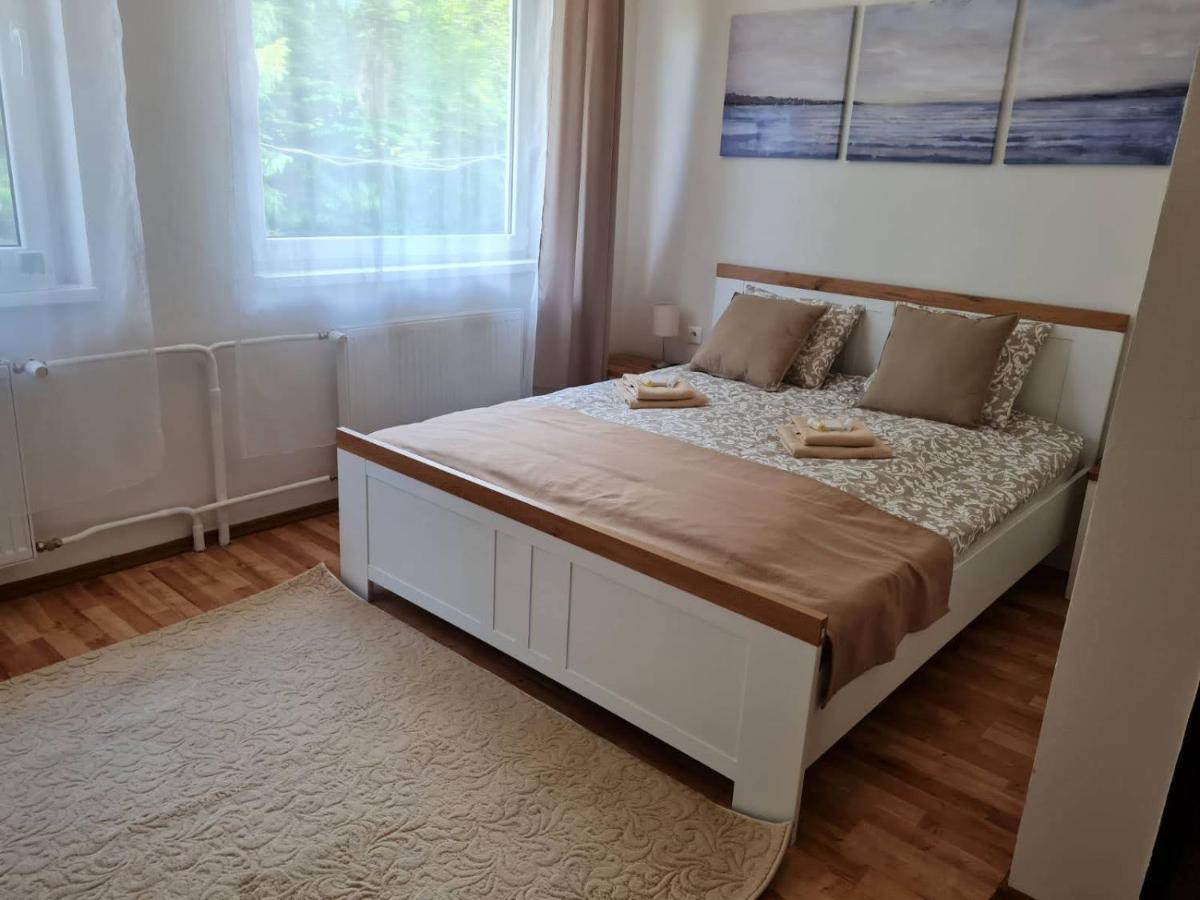 Villa Paradajs - Ubytovanie Pri Jazere Банска-Штьявница Экстерьер фото