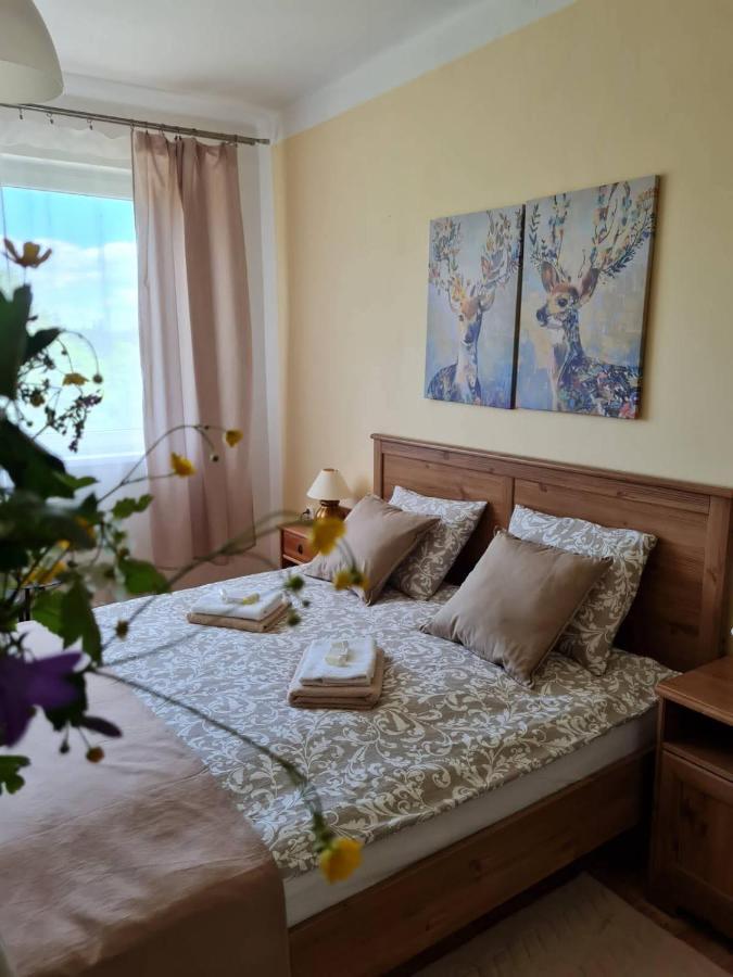 Villa Paradajs - Ubytovanie Pri Jazere Банска-Штьявница Экстерьер фото